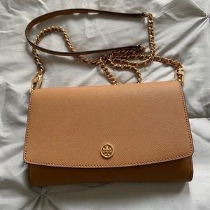 Tory Burch Robinson Chain Wallet